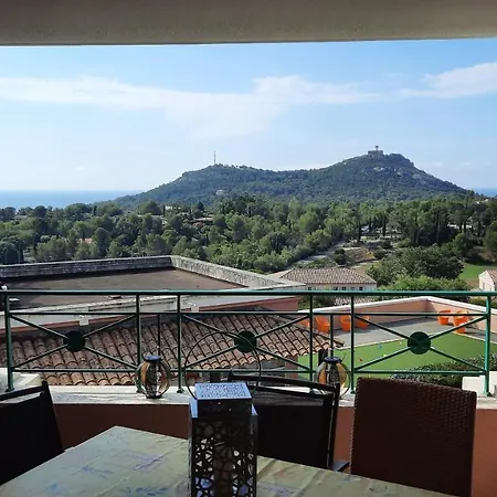 Huuummm C'Est La ! Beau T2 Cap Esterel Village Avec Clim ! Saint-Raphael  Exterior photo