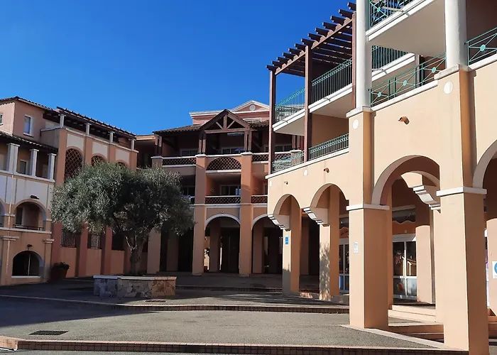 Huuummm C\'Est La ! Beau T2 Cap Esterel Village Avec Clim !