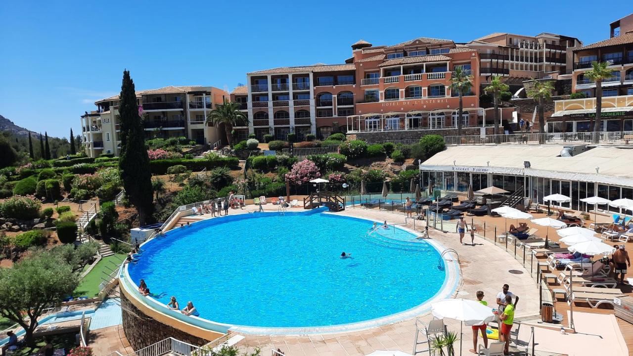 Huuummm C'est La ! Beau T2 Cap Esterel Village Avec Clim ! *
